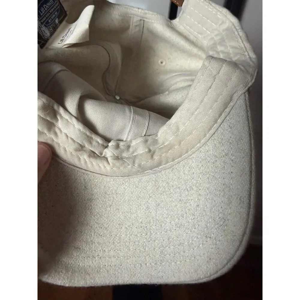 Lift Down Wool Cap in Oat